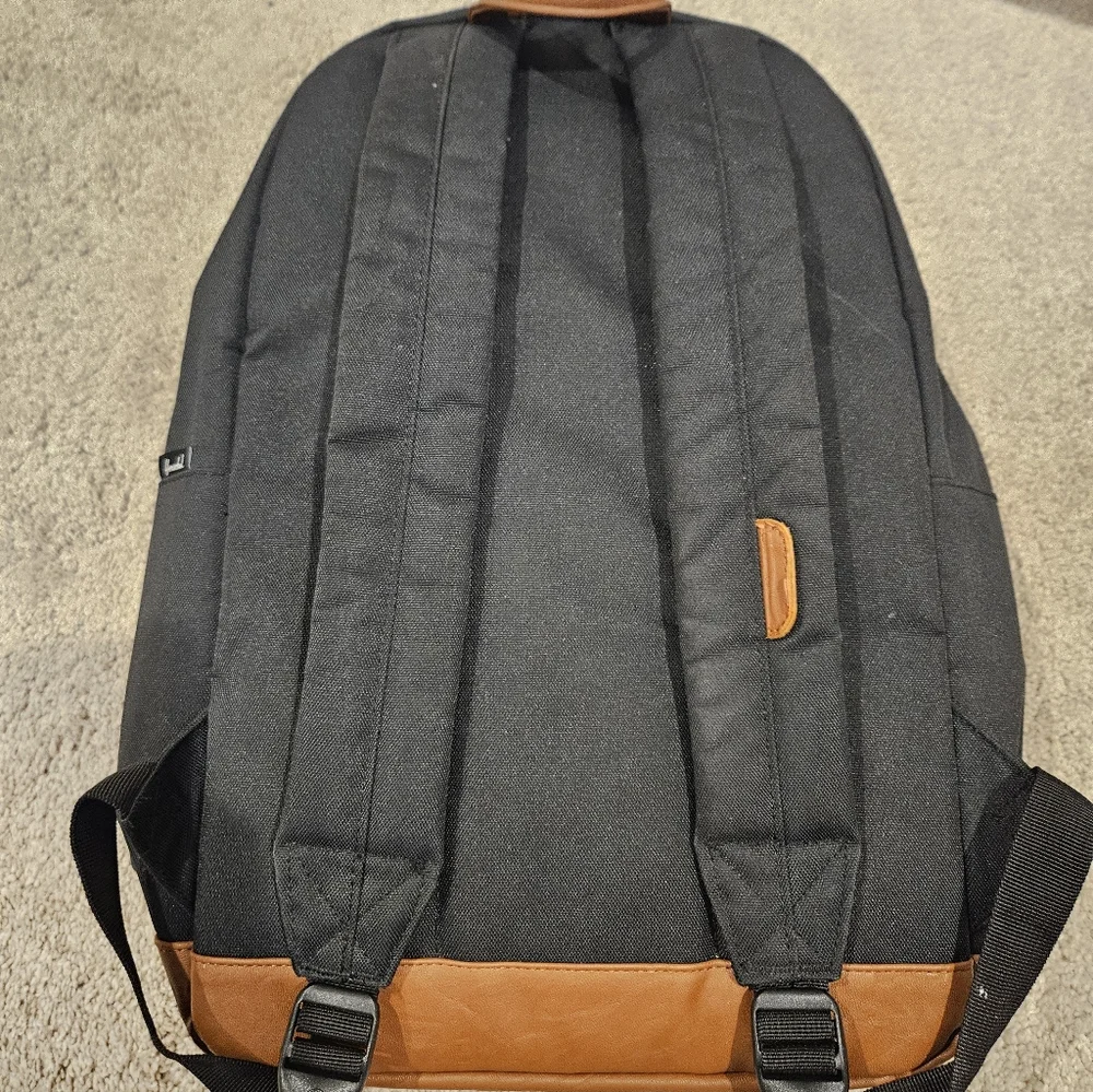 Herschel Supply Company Black and Tan Backpack - Picture 7 of 8